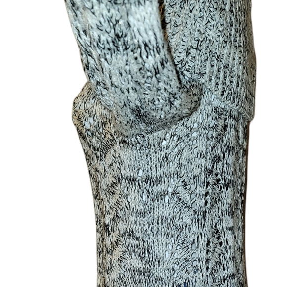 Sweaters - Picture 8 of 15